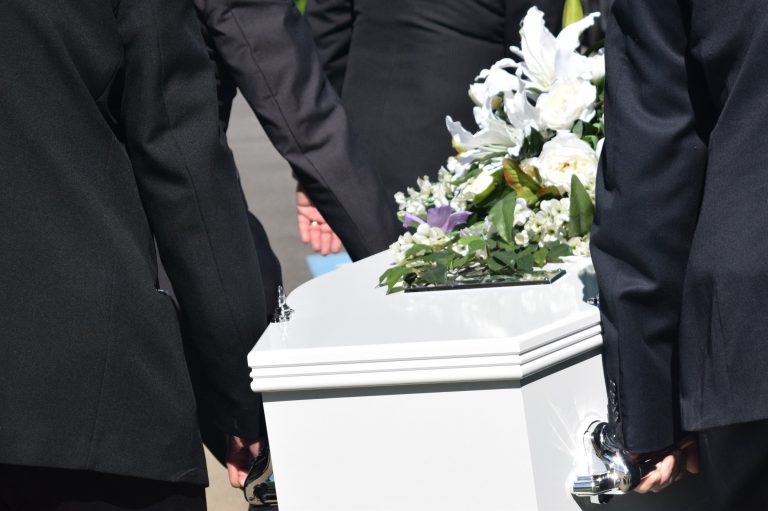 funeral-insurance-vs-burial-insurance-plans-what-s-the-difference