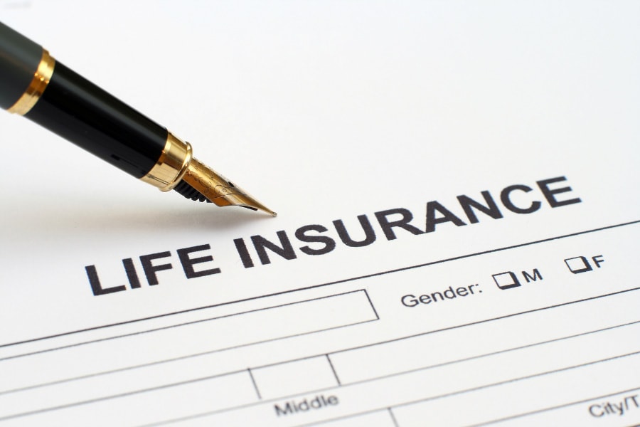 cashing-out-a-life-insurance-policy-in-canada-insurdinary